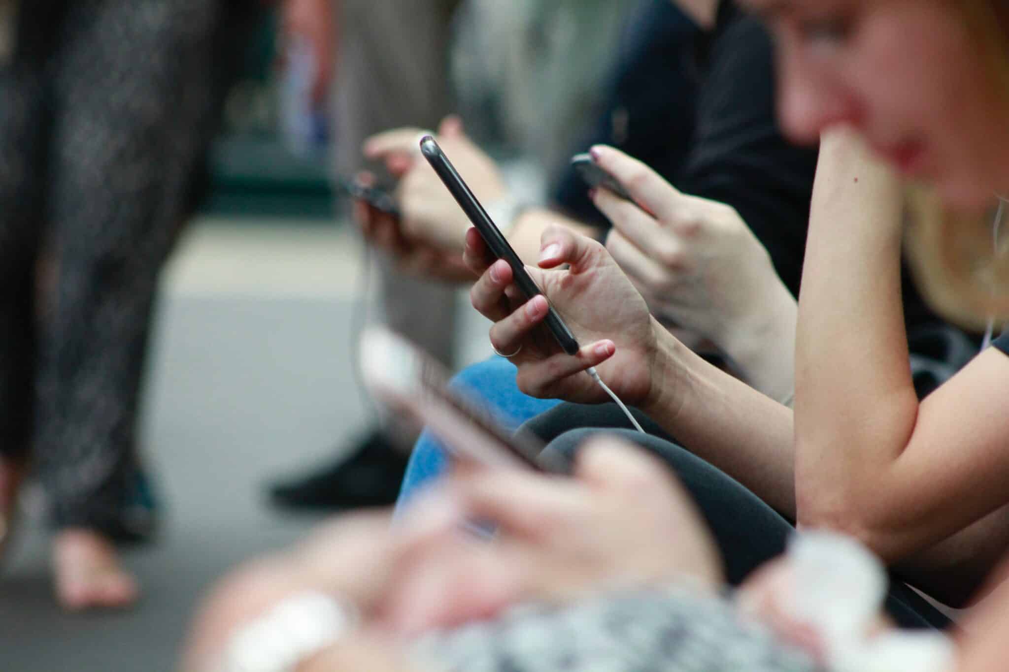 Misinformation & Disinformation: Technology Factors and Potential Solutions